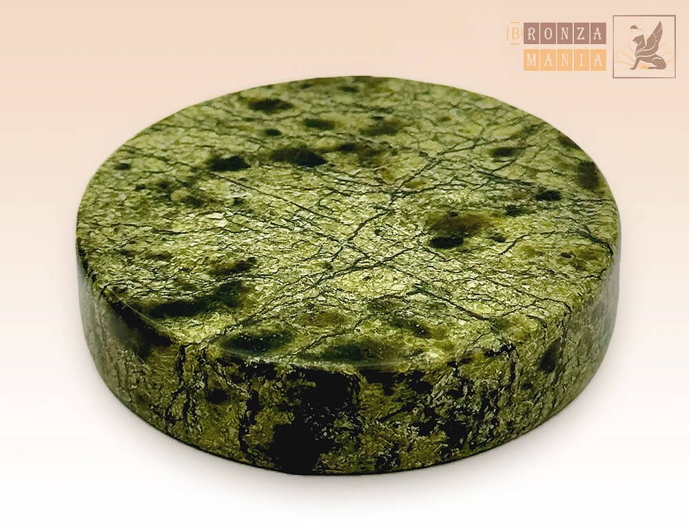 подставка круглая из змеевика D45, H10