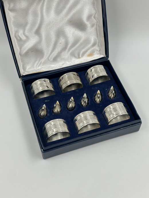 Набор из колец для салфеток и подставок для карточек