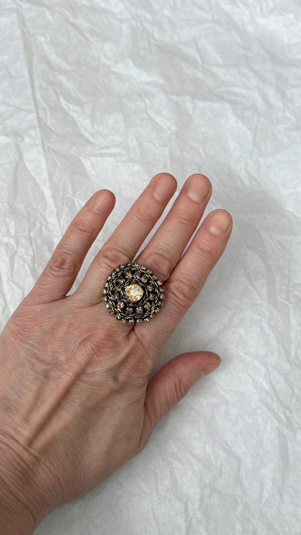 Кольцо круглый "лабиринт" с медовыми кристаллами, разъемное