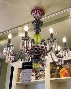 Эффектная люстра из цветного стекла ✨