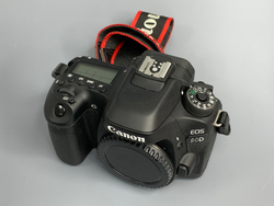 Canon 80D 5.600 кадров