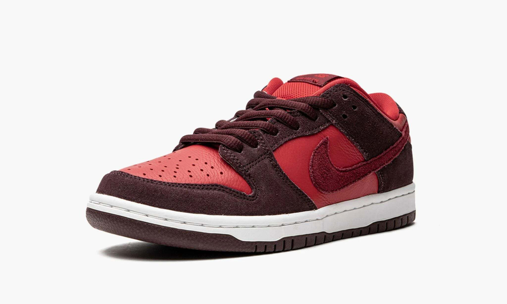 SB Dunk Low "Cherry"