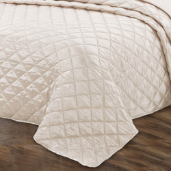 Покрывало 240x260 и 2 наволочки 50х70 Sofi De MarkO Паола кремовое