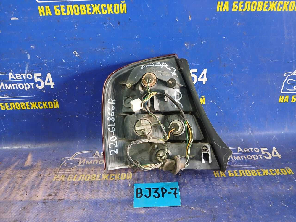 Стоп правый MAZDA FAMILIA 2001