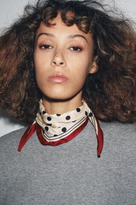 ZARA МИНИ-БАНДАНА САТИНОВАЯ В ГОРОШЕК, ЭКРЮ