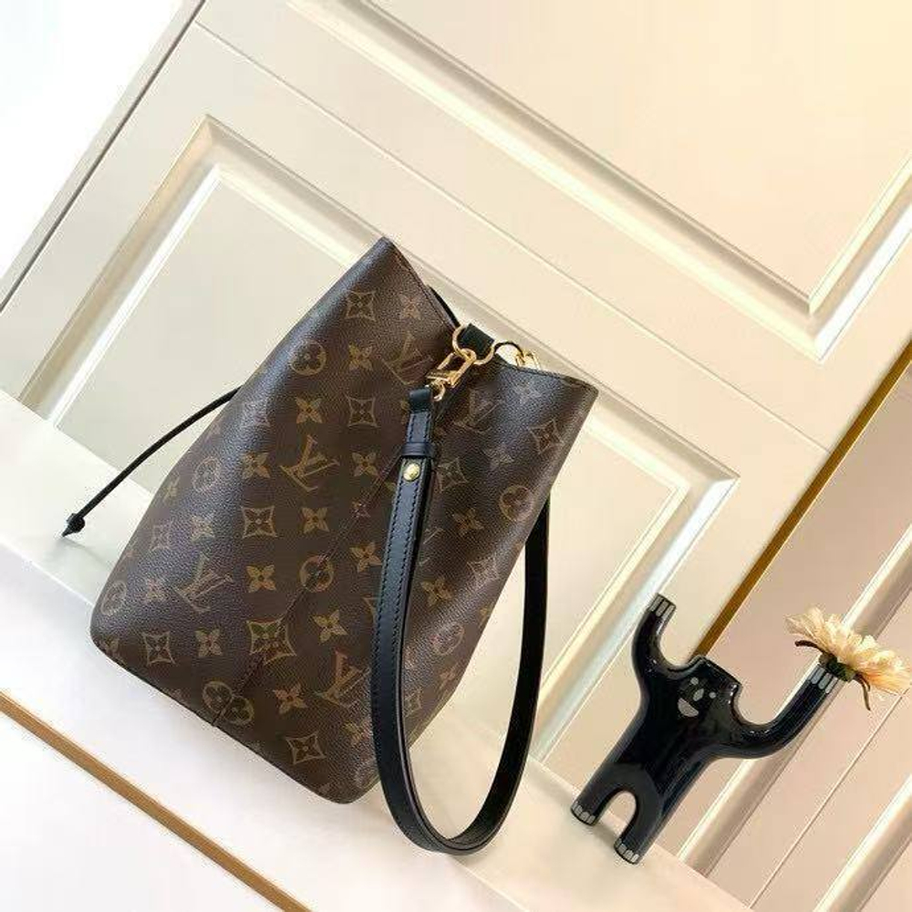 Сумка Louis Vuitton