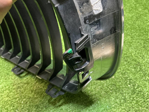 Решетка радиатора левая BMW 3er F34 (2013-2019)