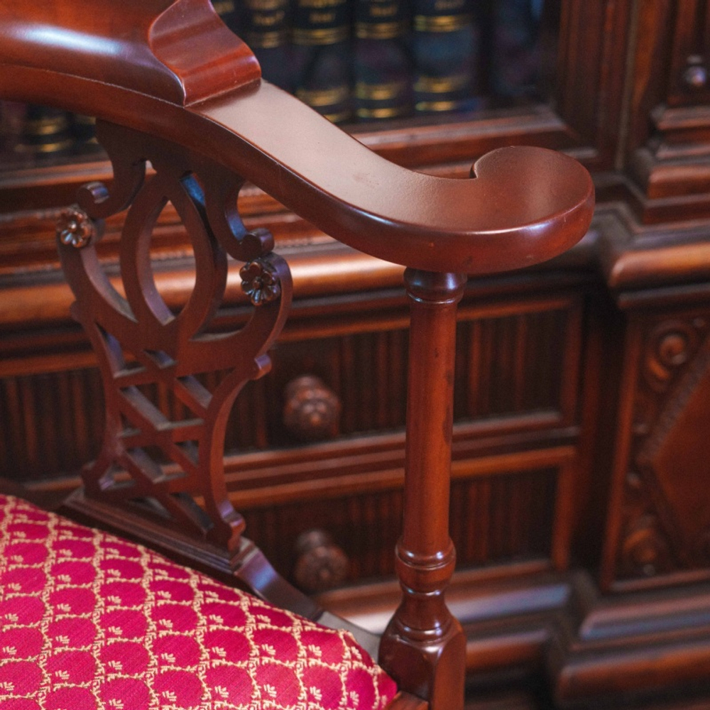 Угловое кресло