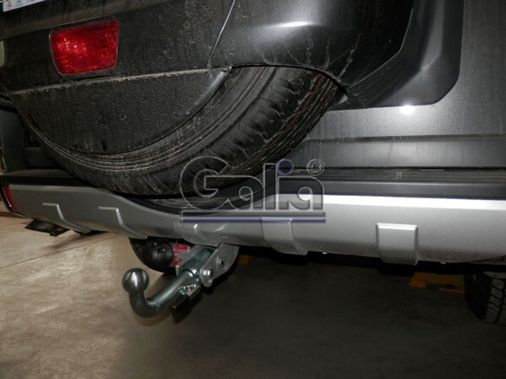 Фаркоп оцинкованный Galia M082C для Mitsubishi Pajero IV 2007-, Pajero III 2000-2007(паспорт и сертификат в комплекте)(без электрики)