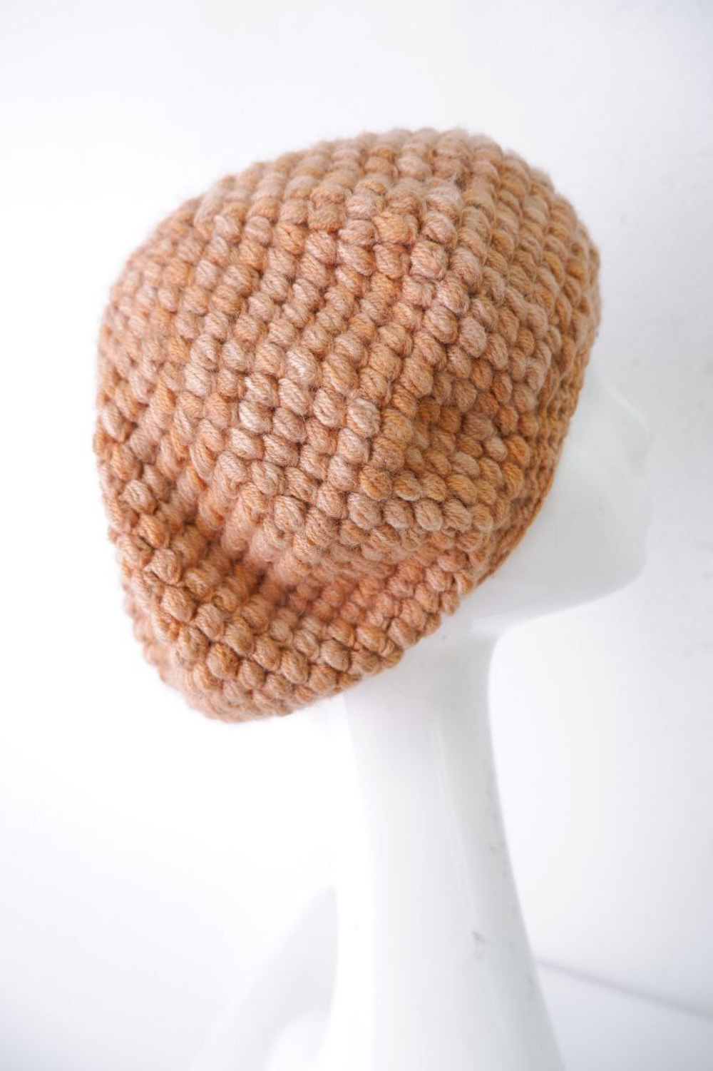 Берет теплый