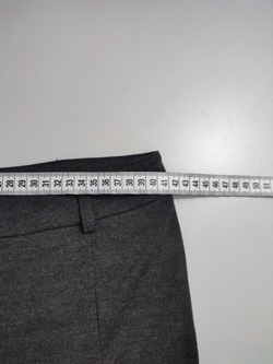 Брюки Ostin серого цвета 46 размер