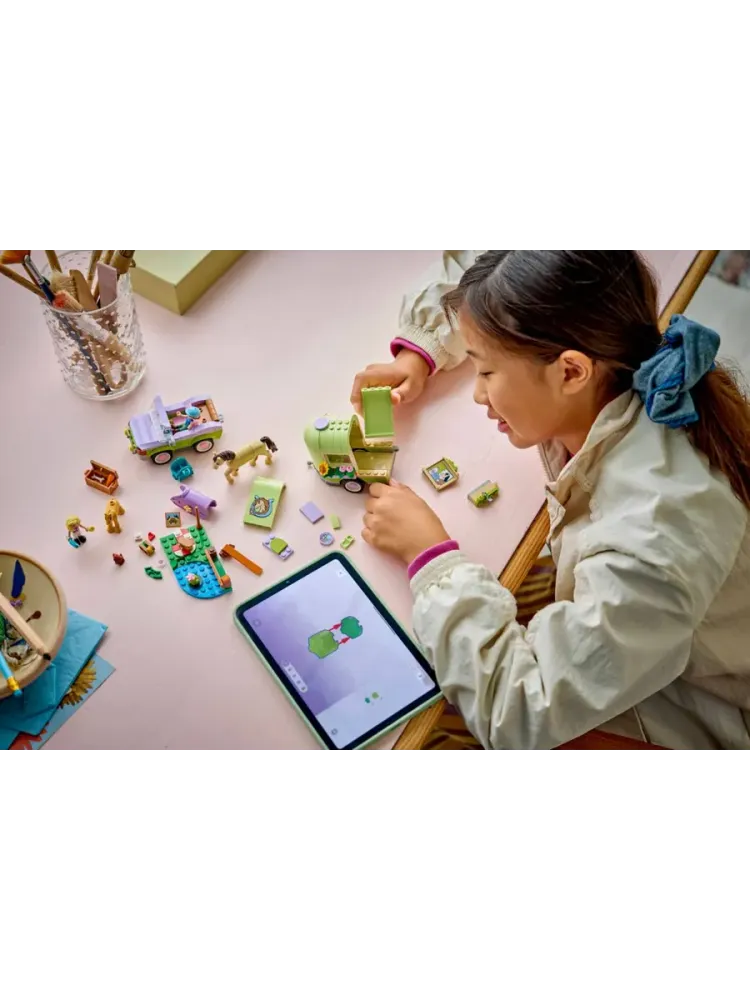 Конструктор Friends 42695 Трейлер для перевозки лошадей