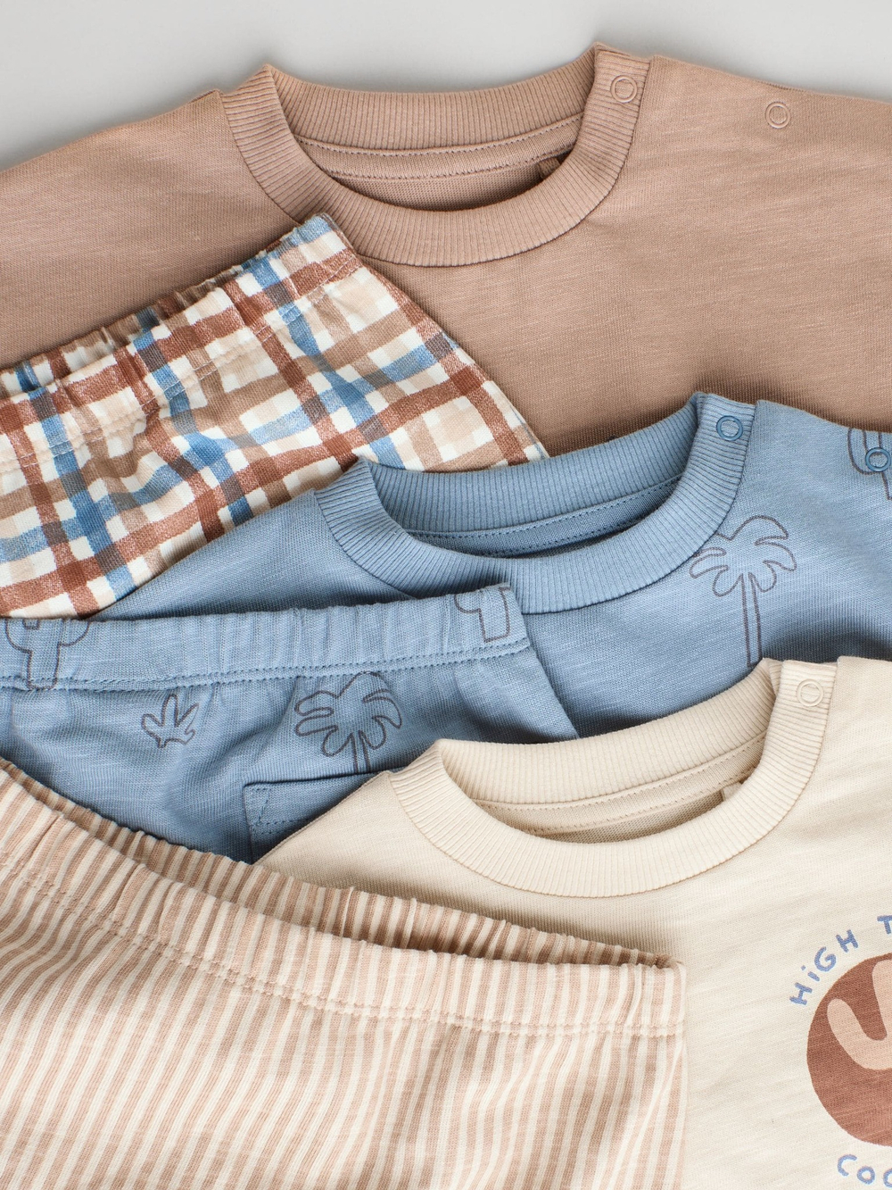 Футболка и шорты в комплекте для малышей Next E81-349, 3 шт., Молочный, Голубой, Коричневый