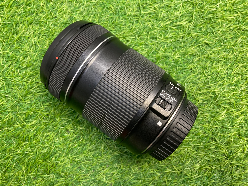 Canon EF-S 18-135mm 3.5-5.6 IS