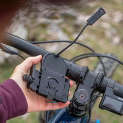 Универсальный зажим SP Connect с зарядкой