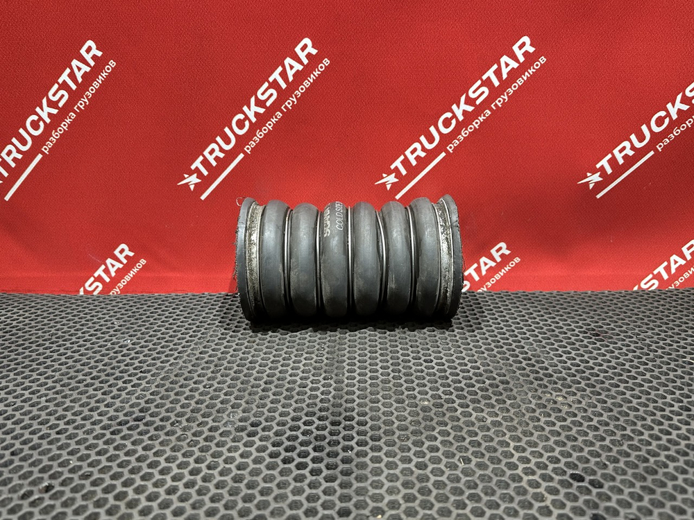 Патрубок интеркулера