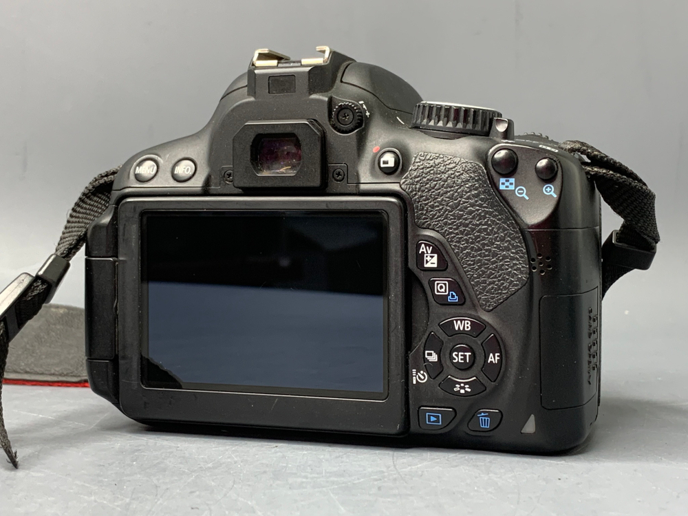 Canon EOS 650D 34064 кадров