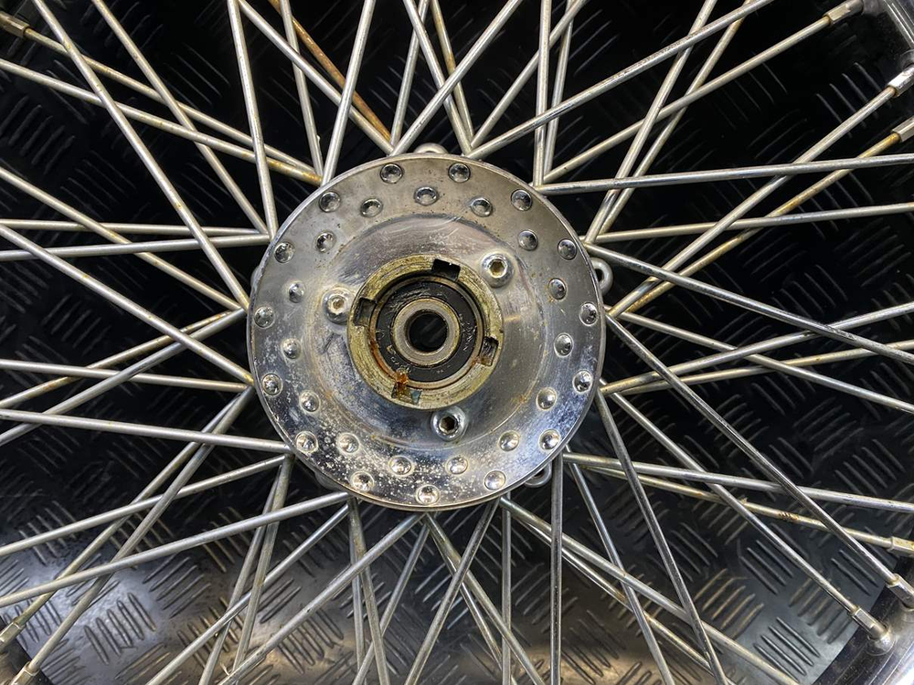 Колесо переднее Suzuki Intruder VS750 VR51A