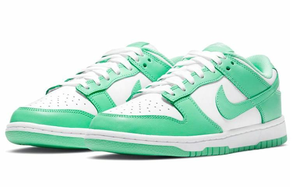 Кроссовки Nike Dunk Low Green Glow (Женская размерная сетка)