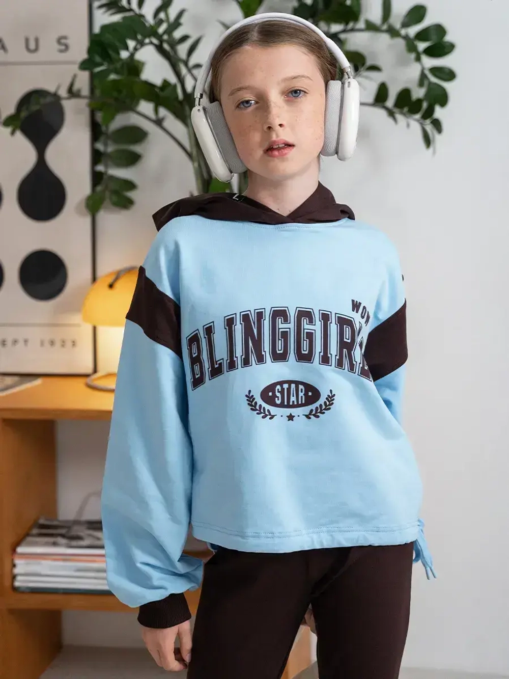 Спортивный костюм для девочки в садик