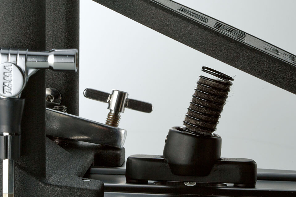 Педаль для бас-барабана TAMA HP900RN IRON COBRA DRUM PEDAL W/CASE