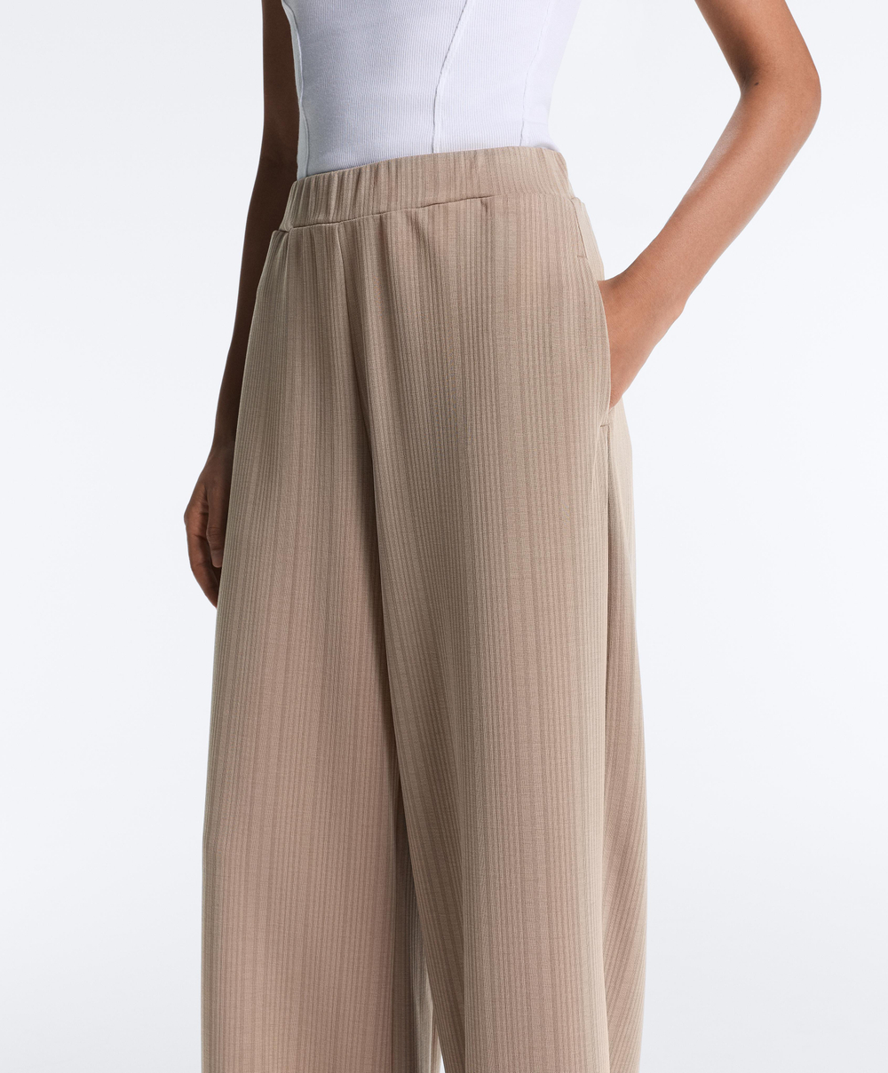 OYSHO Прямые брюки с асимметричной полосой и модалом, темно-серый