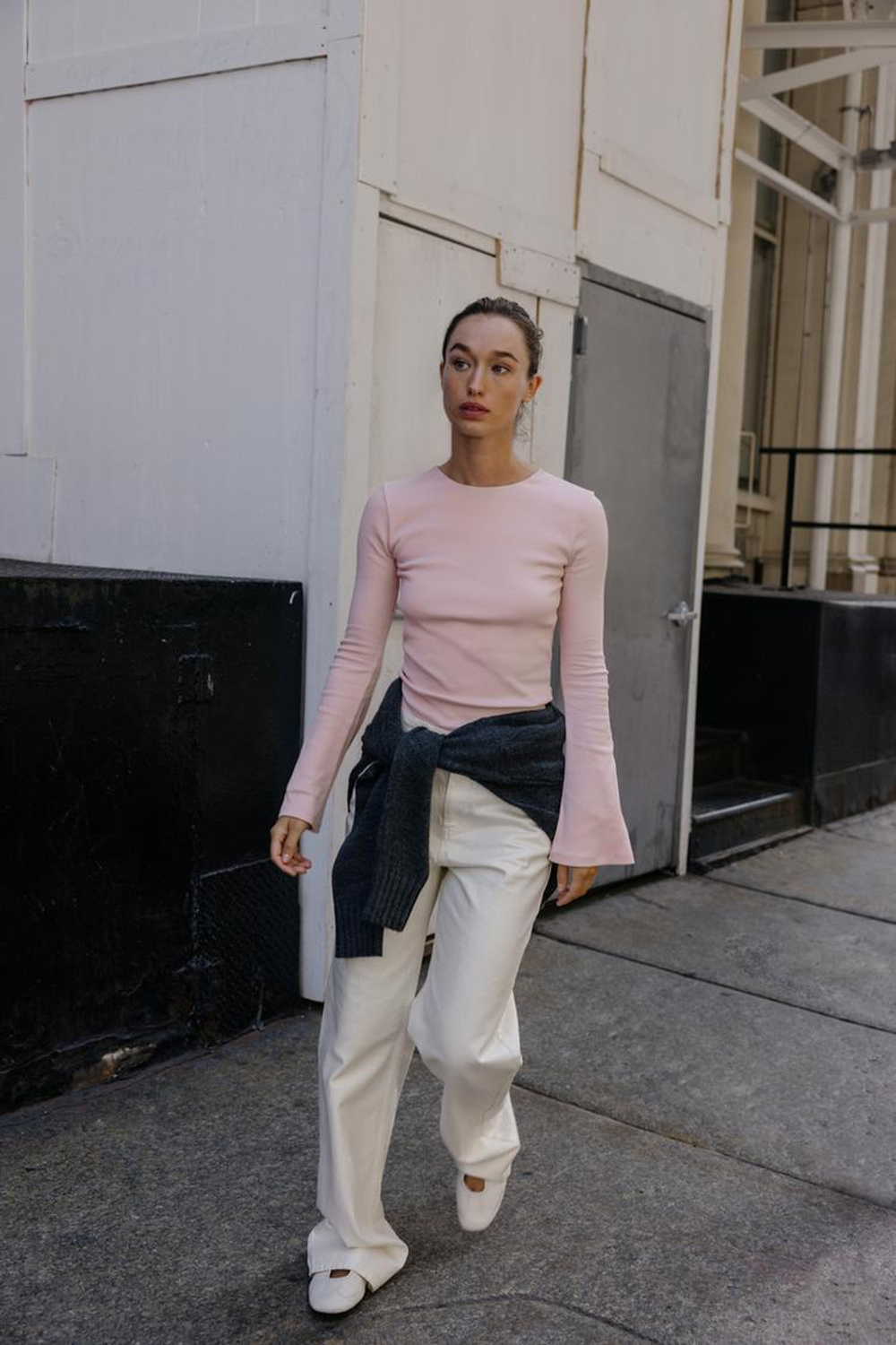 ZARA ФУТБОЛКА В РУБЧИК С РАСКЛЕШЕННЫМИ РУКАВАМИ, РОЗОВЫЙ