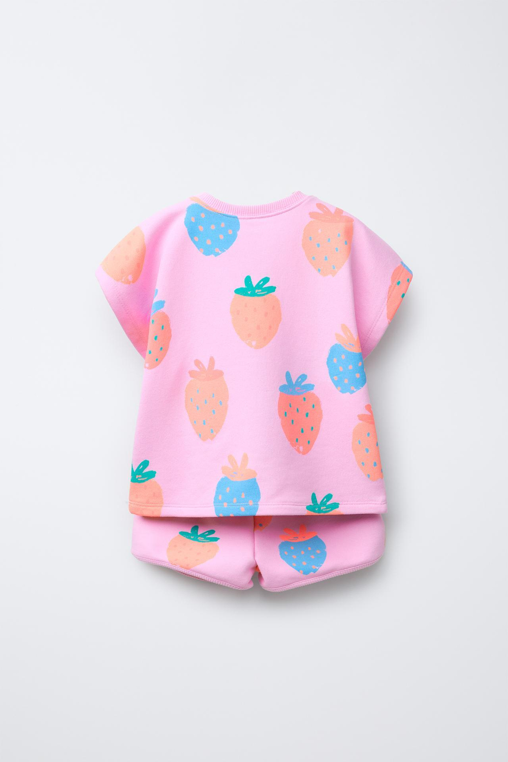 ZARA КОМПЛЕКТ ИЗ ШОРТОВ И ФУТБОЛКИ С ПРИНТОМ, РОЗОВЫЙ