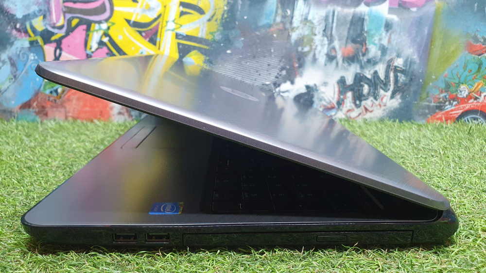 Ноутбук HP Celeron/4Gb/15-r163nr (K6Z97EA)/Windows 10