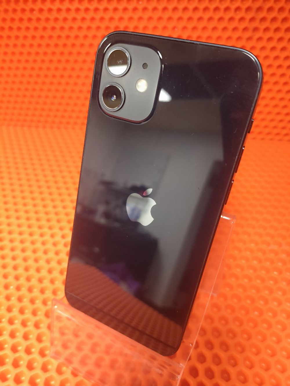 Смартфон iPhone 12 64Gb 77%