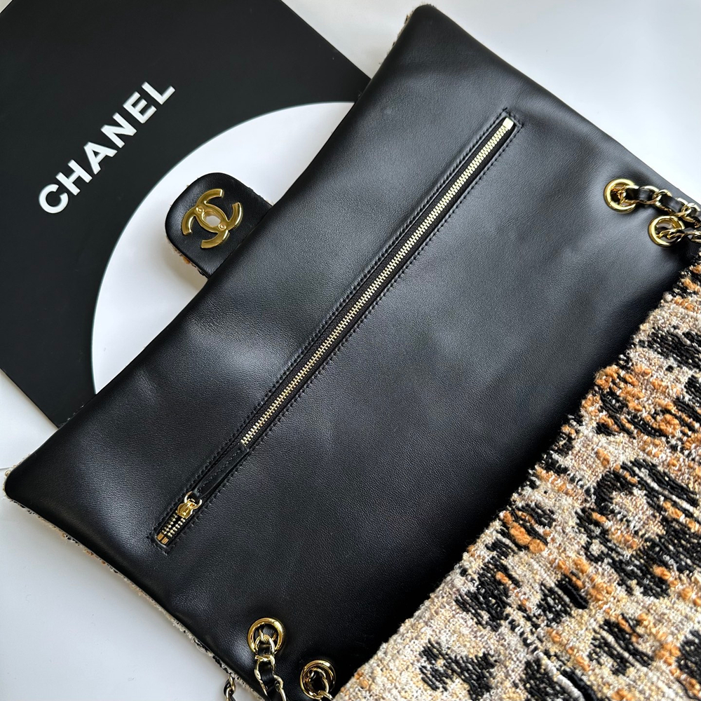 Chanel Maxi Flapbag 38 cm