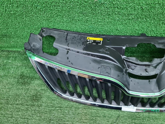 Решетка радиатора Skoda Rapid 1 (2012-2020)