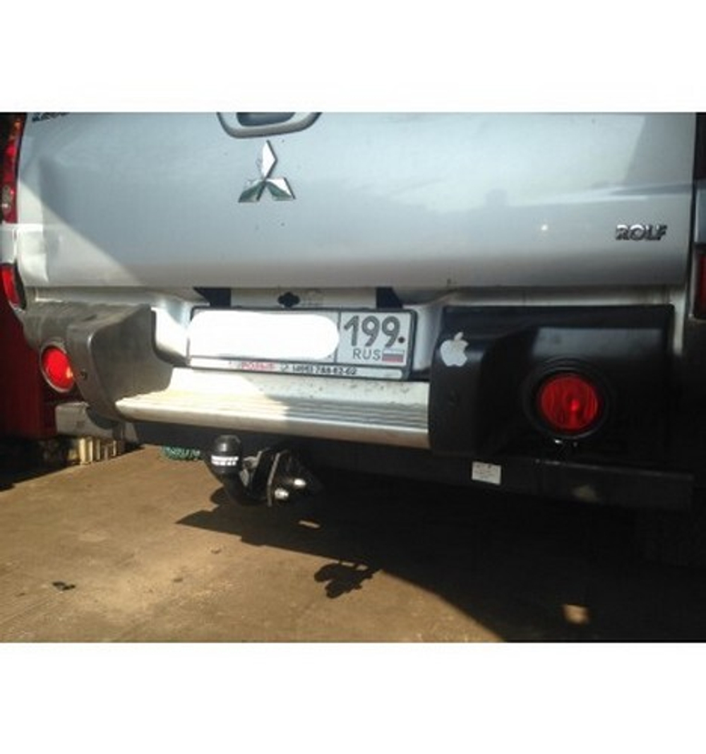 Фаркоп Трейлер 7110 на Mitsubishi L200 (2/4dr.) пикап 2006г.-(паспорт и сертификат в комплекте)(без электрики)