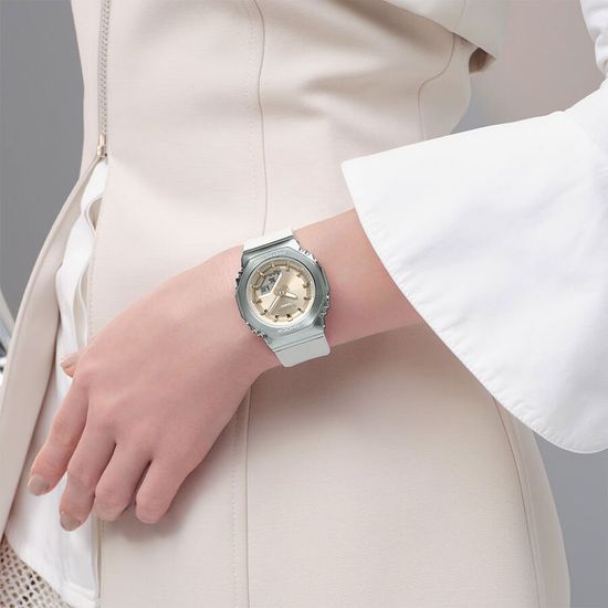 Наручные часы Casio G-Shock GM-S2110-7A9ER