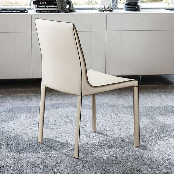 Стул Barrie бежевая кожа