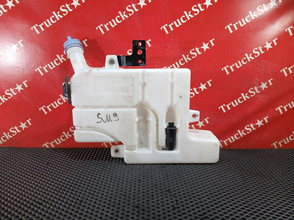 Бачок омывателя лобового стекла 2022г