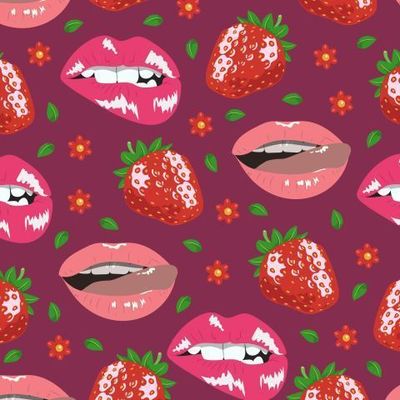 Губы и клубника