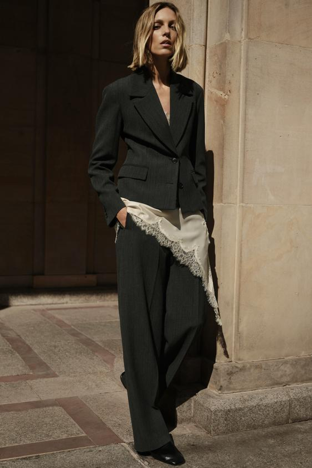 ZARA БРЮКИ ИЗ ТКАНЕВОЙ СТРУКТУРЫ — ZW COLLECTION, СЕРЫЙ МЕЛАНЖ