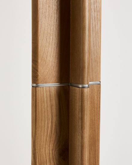 Торшер Niani из каучукового дерева с натуральной отделкой