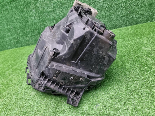 Фара правая Kia Soul 3 SK (2019-2022) галоген