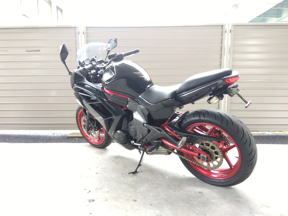 Kawasaki Ninja 400 043085