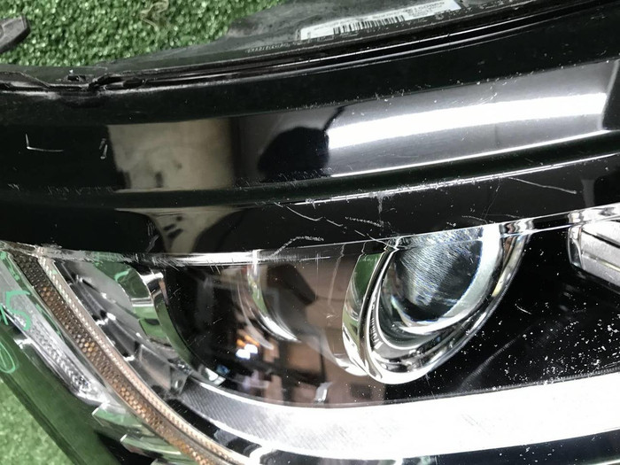 Фара правая Range Rover Vogue 4 12-17 ксенон