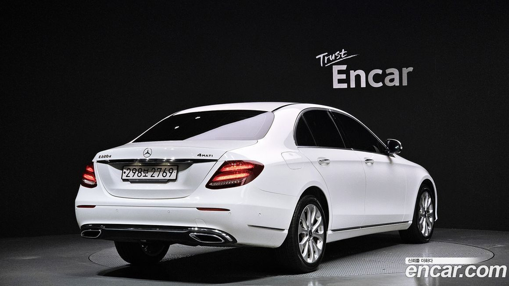 Mercedes-Benz E-Class W213 E220d 4MATIC Exclusive (03.2020)