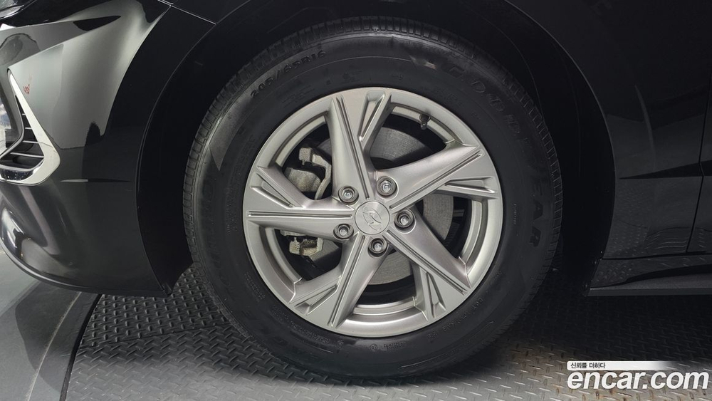 Hyundai Sonata (DN8) 2.0 (03.2020)