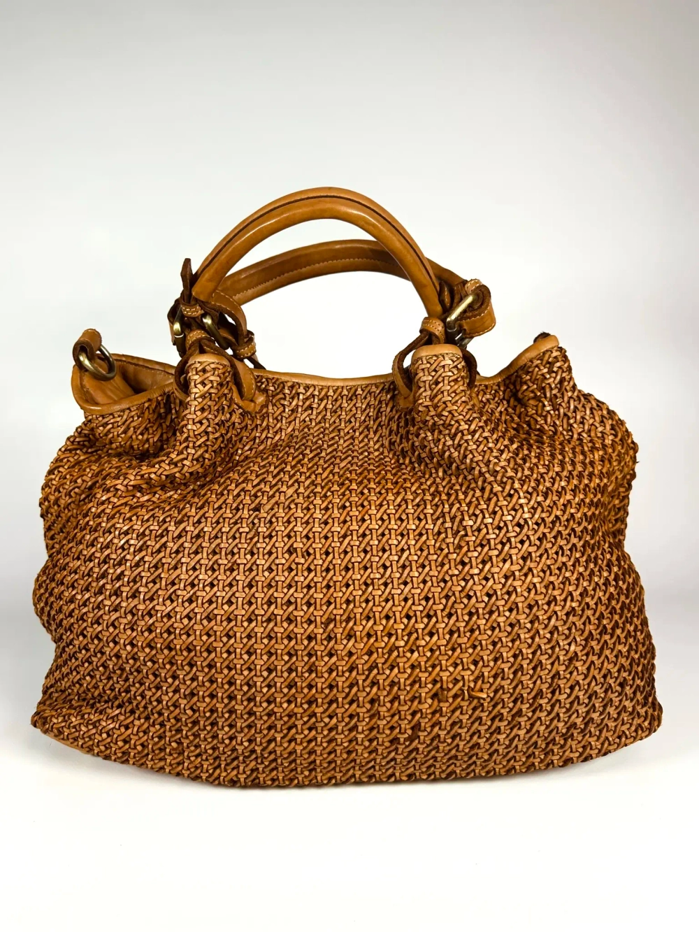 Женская плетеная сумка из натуральной винтажной кожи цвет whisky