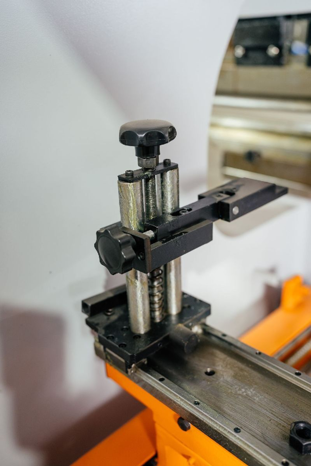 Гидравлический листогибочный пресс Ermaksan Power Bend Pro 2600-100