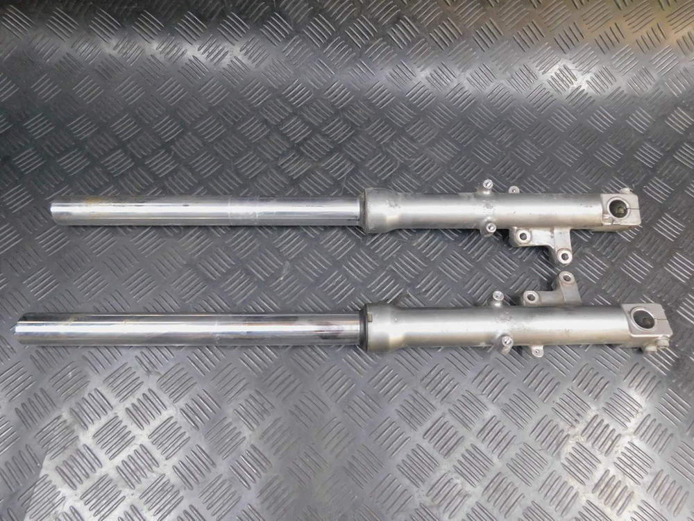 Перья вилки Kawasaki ZZR 400 98 053088