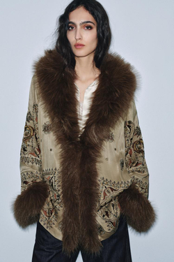 ZARA КИМОНО С ВЫШИВКОЙ — ZW COLLECTION LIMITED EDITION, СВЕТЛО-ЗЕЛЕНЫЙ