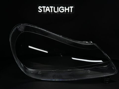 Правое стекло фары Porsche Cayenne 957 2007-2010