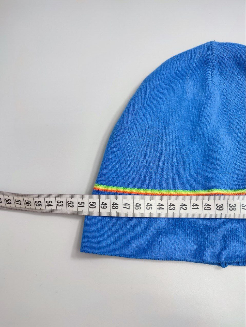 Шапка из  акрила